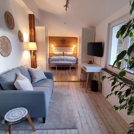 دينزلينغين Boutique-Hotel Krone المظهر الخارجي الصورة