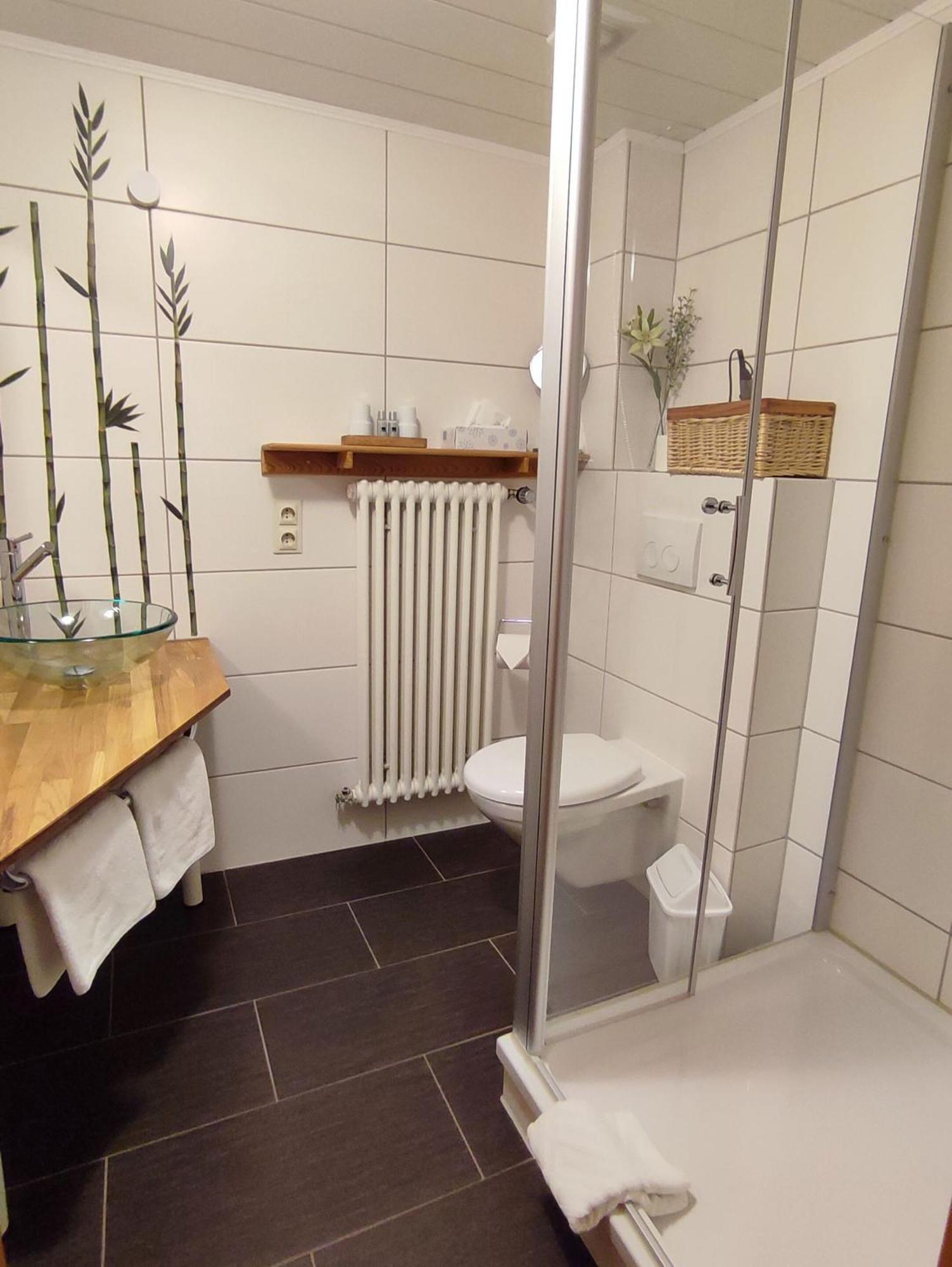 دينزلينغين Boutique-Hotel Krone المظهر الخارجي الصورة