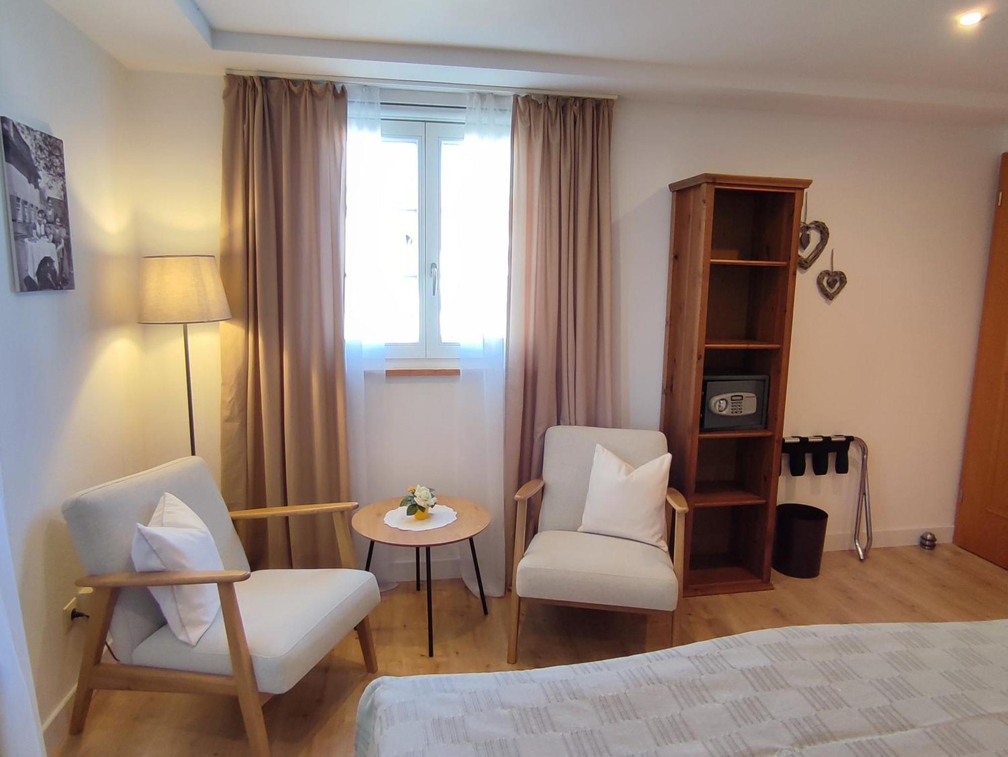 دينزلينغين Boutique-Hotel Krone المظهر الخارجي الصورة