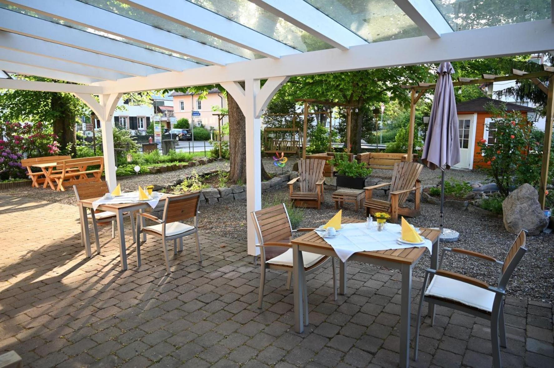 دينزلينغين Boutique-Hotel Krone المظهر الخارجي الصورة