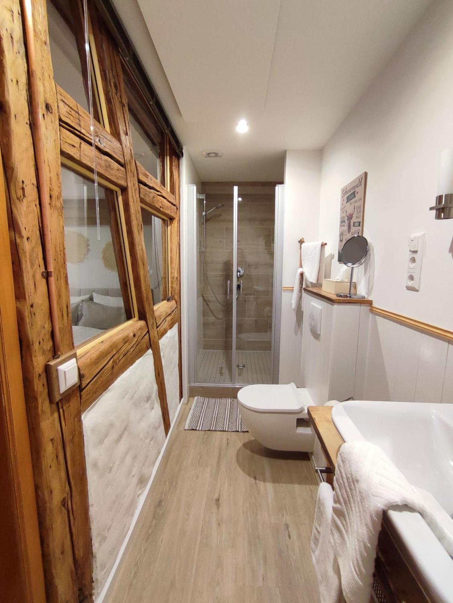 دينزلينغين Boutique-Hotel Krone المظهر الخارجي الصورة