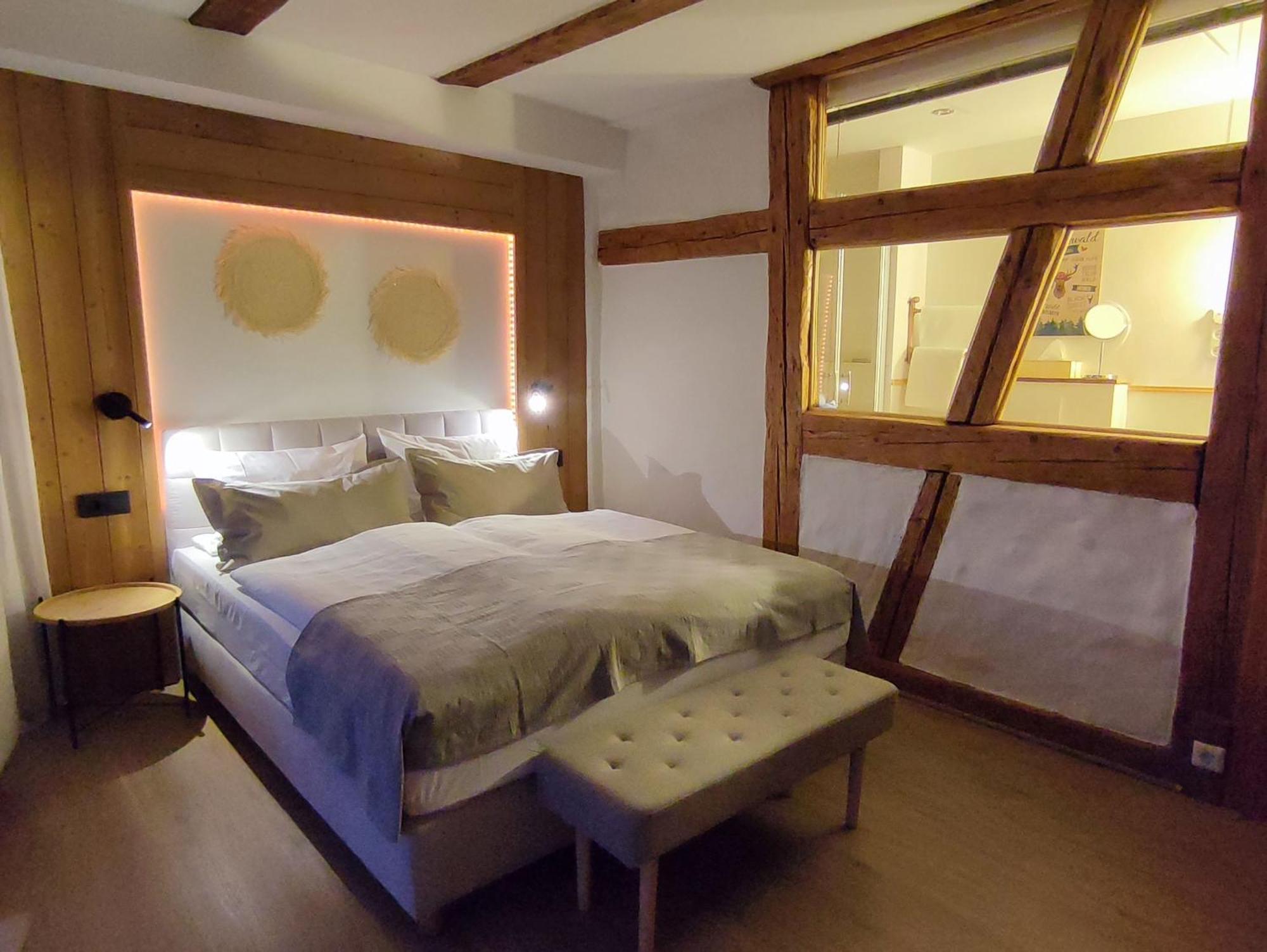دينزلينغين Boutique-Hotel Krone المظهر الخارجي الصورة