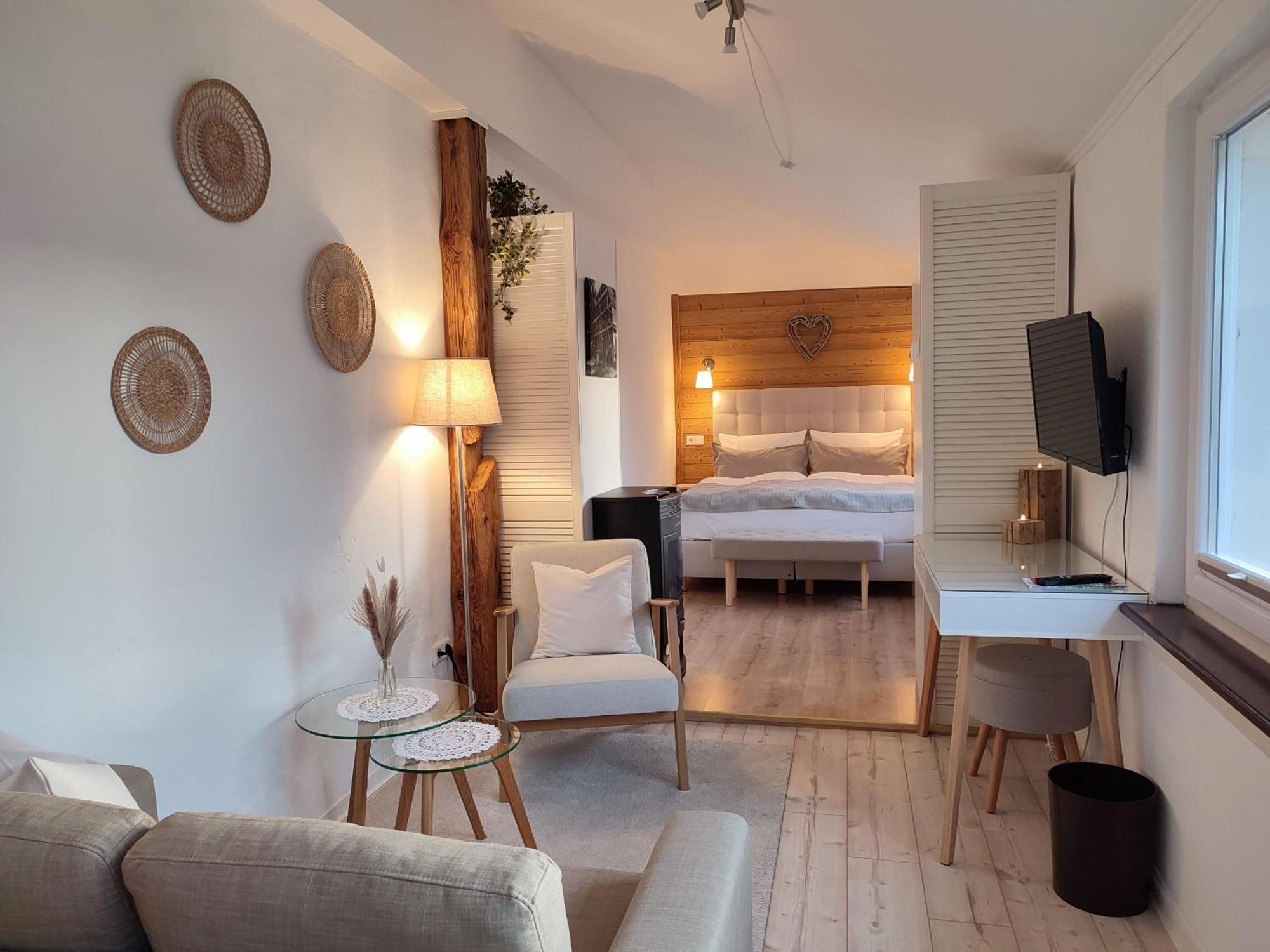 دينزلينغين Boutique-Hotel Krone الغرفة الصورة